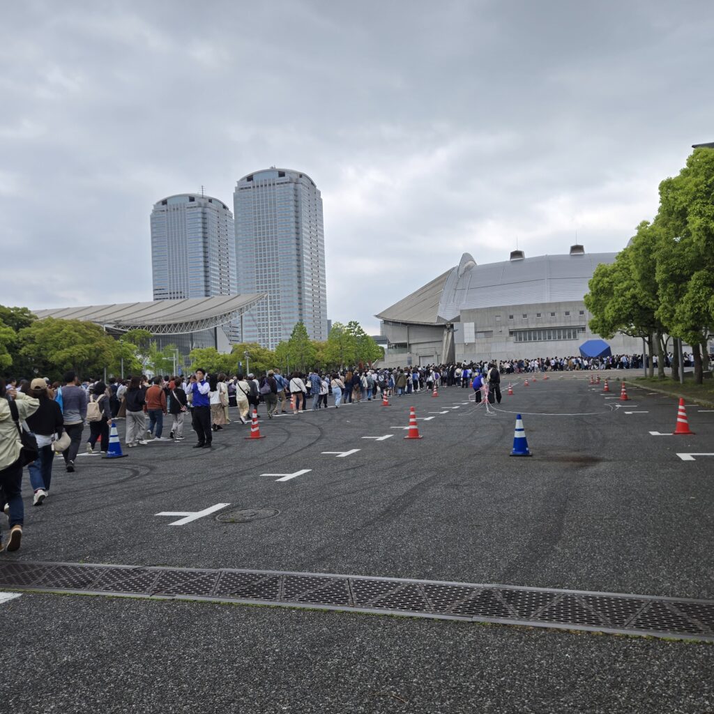第8回花友フェスタ 9時開場 入場待ち9時12分の様子
