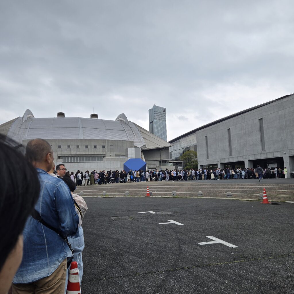 第8回花友フェスタ 9時開場 入場待ち9時14分の様子